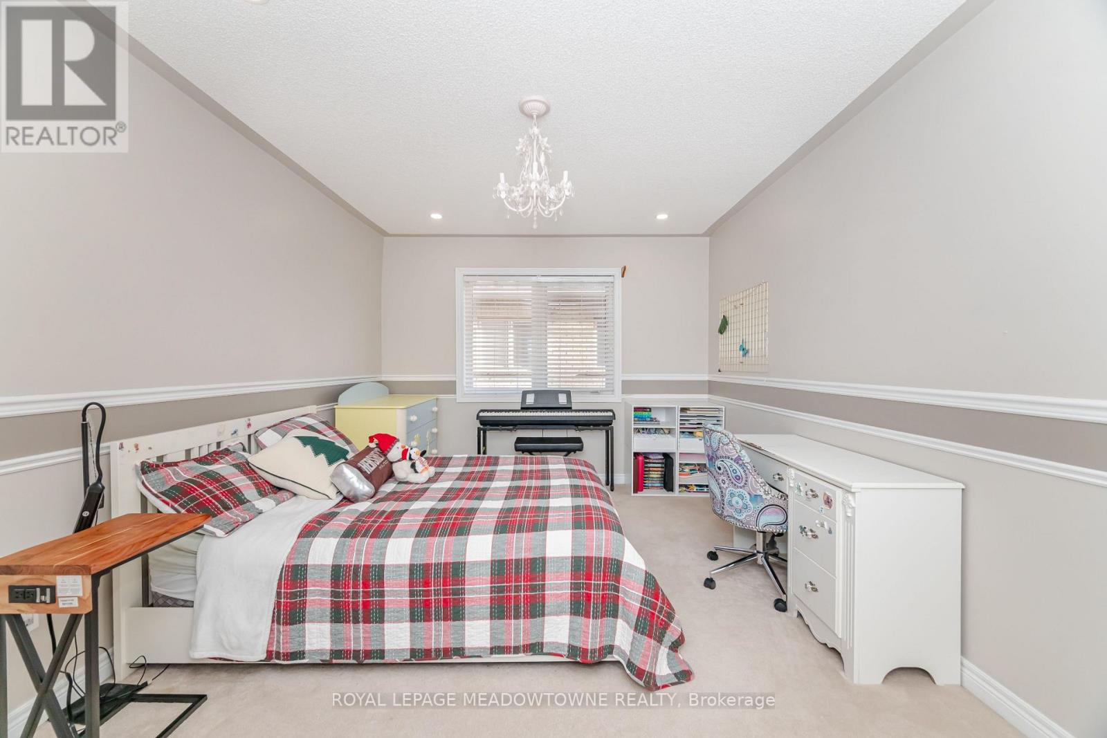 2459 Meadowridge Drive, Oakville, Ontario  L6H 7R4 - Photo 30 - W12560802