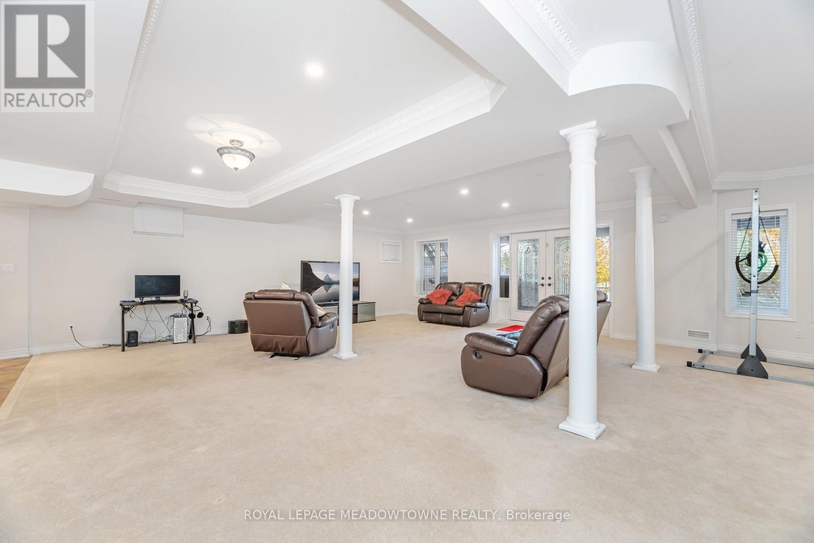 2459 Meadowridge Drive, Oakville, Ontario  L6H 7R4 - Photo 35 - W12560802