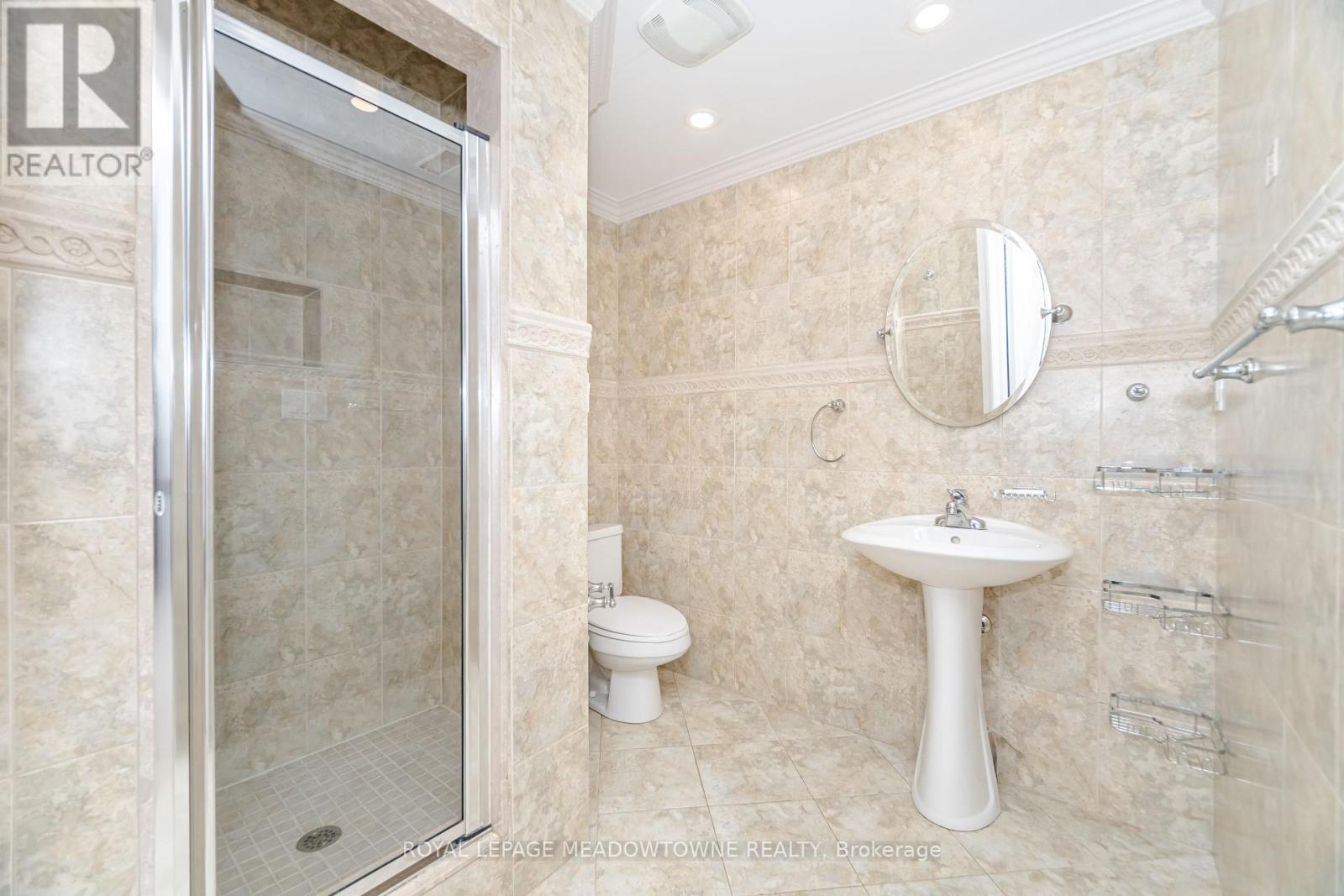 2459 Meadowridge Drive, Oakville, Ontario  L6H 7R4 - Photo 41 - W12560802