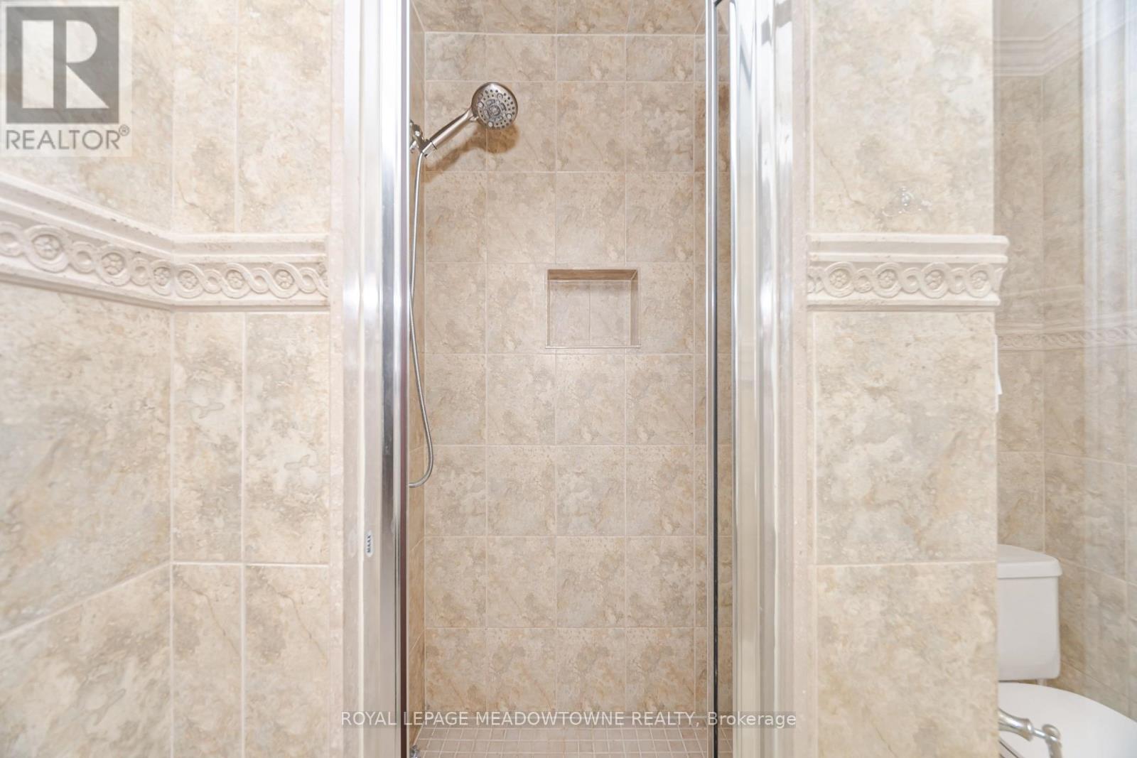 2459 Meadowridge Drive, Oakville, Ontario  L6H 7R4 - Photo 42 - W12560802