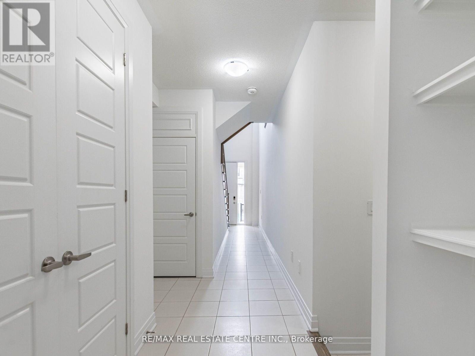 4031 Saida Street, Mississauga, Ontario  L5M 2S8 - Photo 5 - W12560816