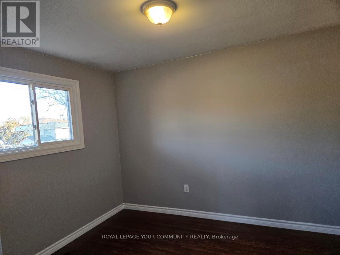 2424 Whaley Drive, Mississauga, Ontario  L5B 2B5 - Photo 18 - W12560830