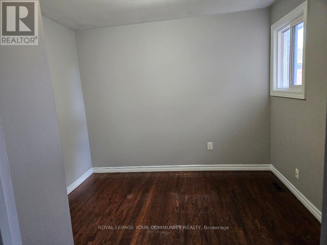 2424 Whaley Drive, Mississauga, Ontario  L5B 2B5 - Photo 19 - W12560830