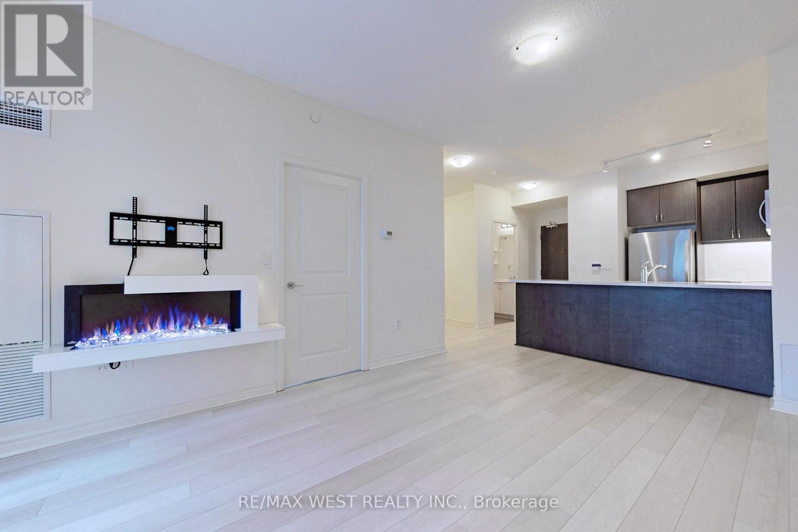 903 - 39 ANNIE CRAIG DRIVE, Toronto, Ontario