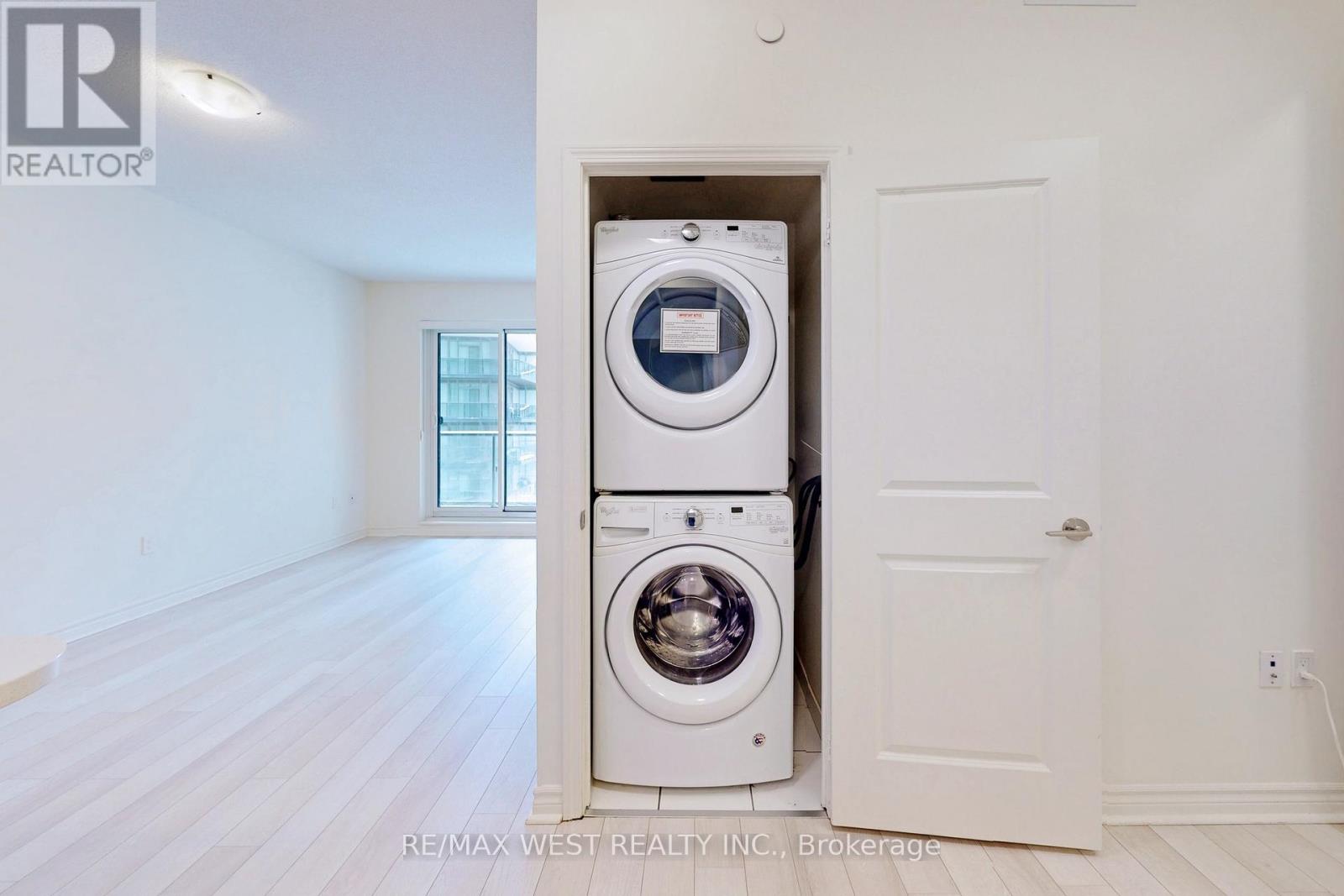 903 - 39 Annie Craig Drive, Toronto, Ontario  M8V 0H1 - Photo 15 - W12560832