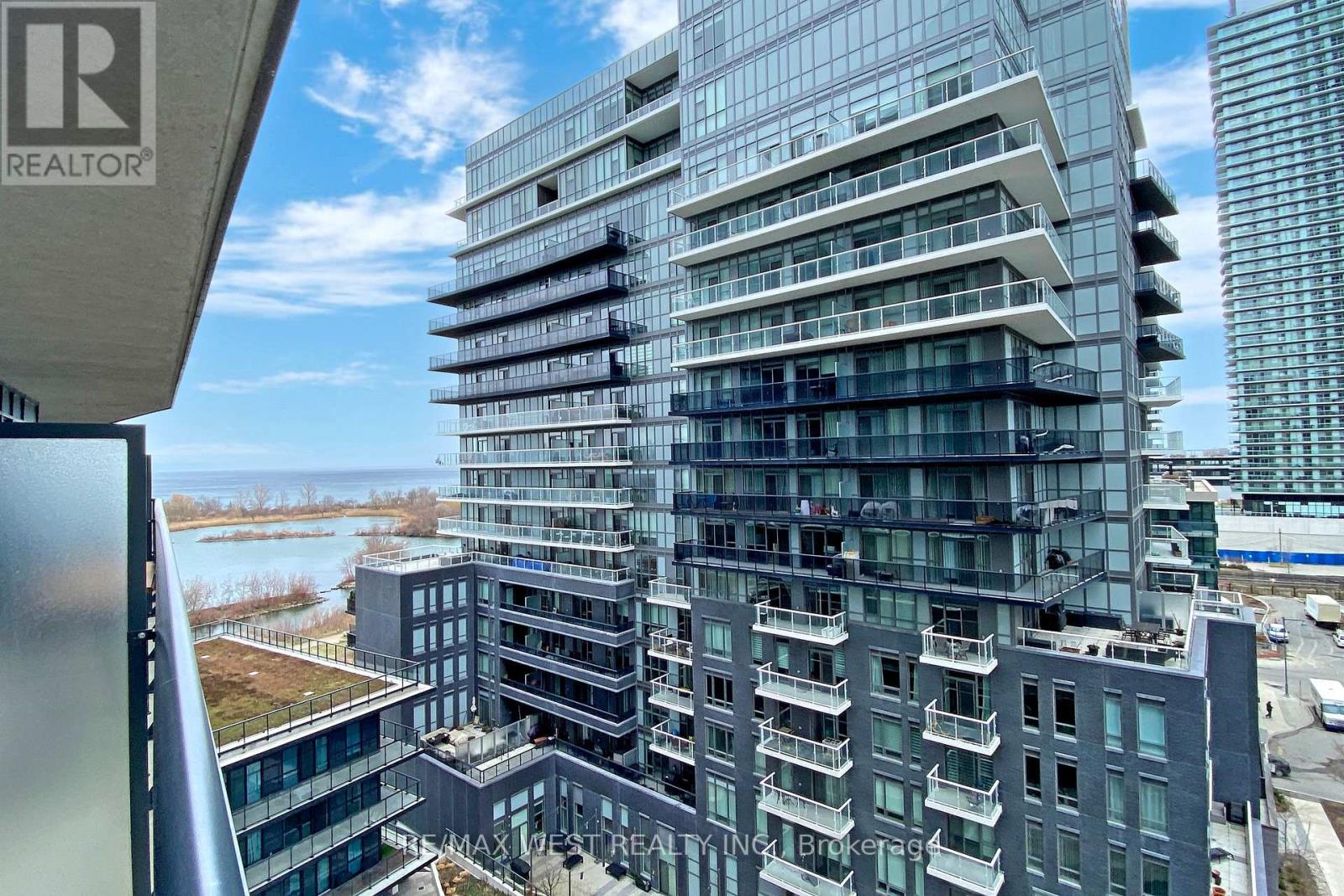 903 - 39 Annie Craig Drive, Toronto, Ontario  M8V 0H1 - Photo 19 - W12560832