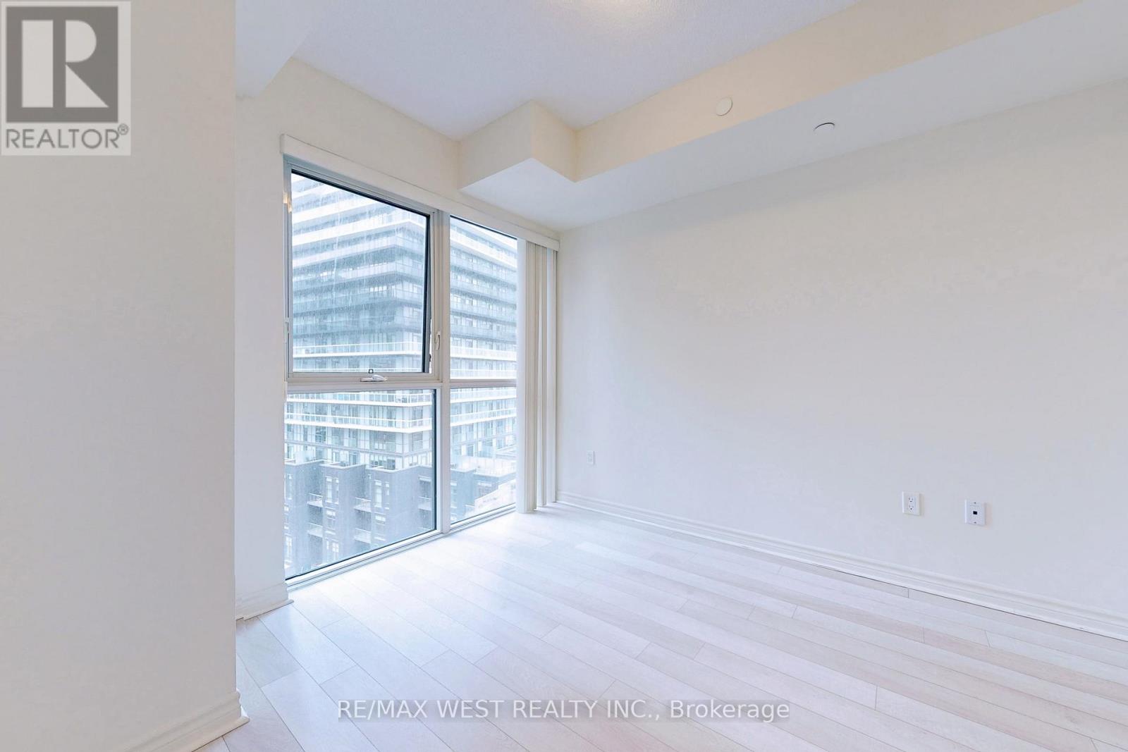 903 - 39 Annie Craig Drive, Toronto, Ontario  M8V 0H1 - Photo 9 - W12560832