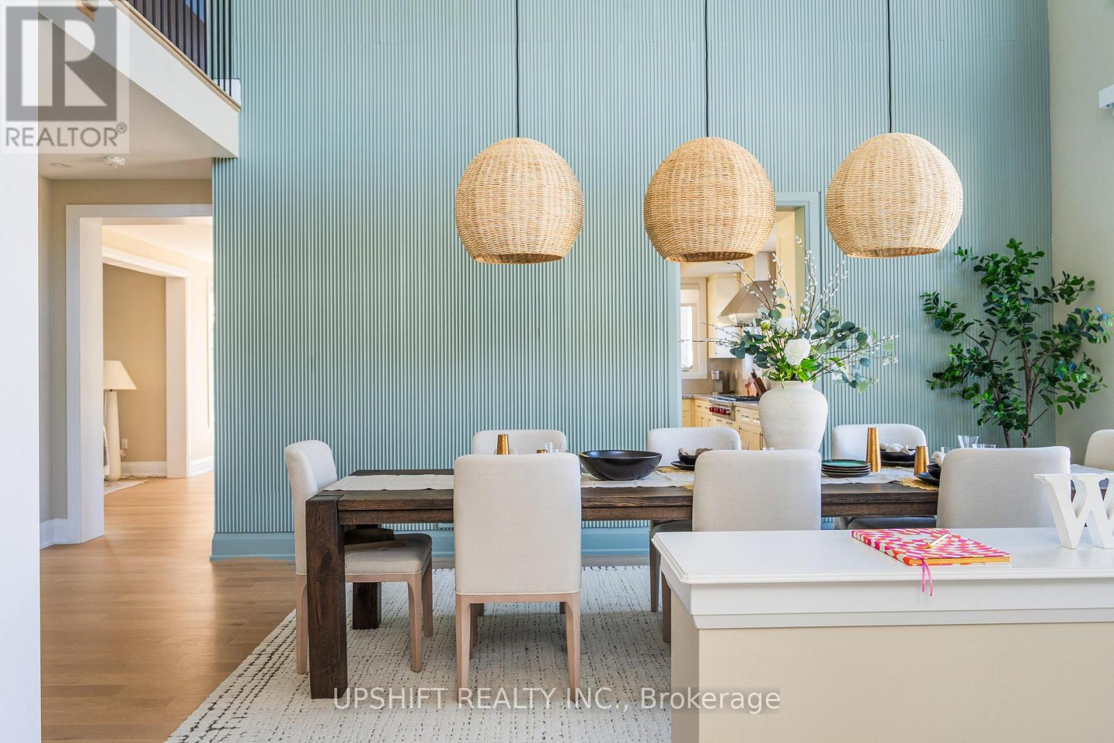 101 Stoneleigh Drive, Blue Mountains, Ontario L9Y 4P5 - Photo 8 - X12557168