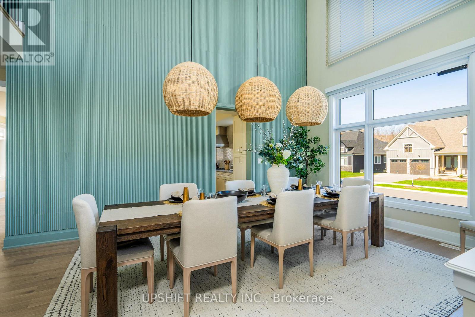 101 Stoneleigh Drive, Blue Mountains, Ontario L9Y 4P5 - Photo 9 - X12557168