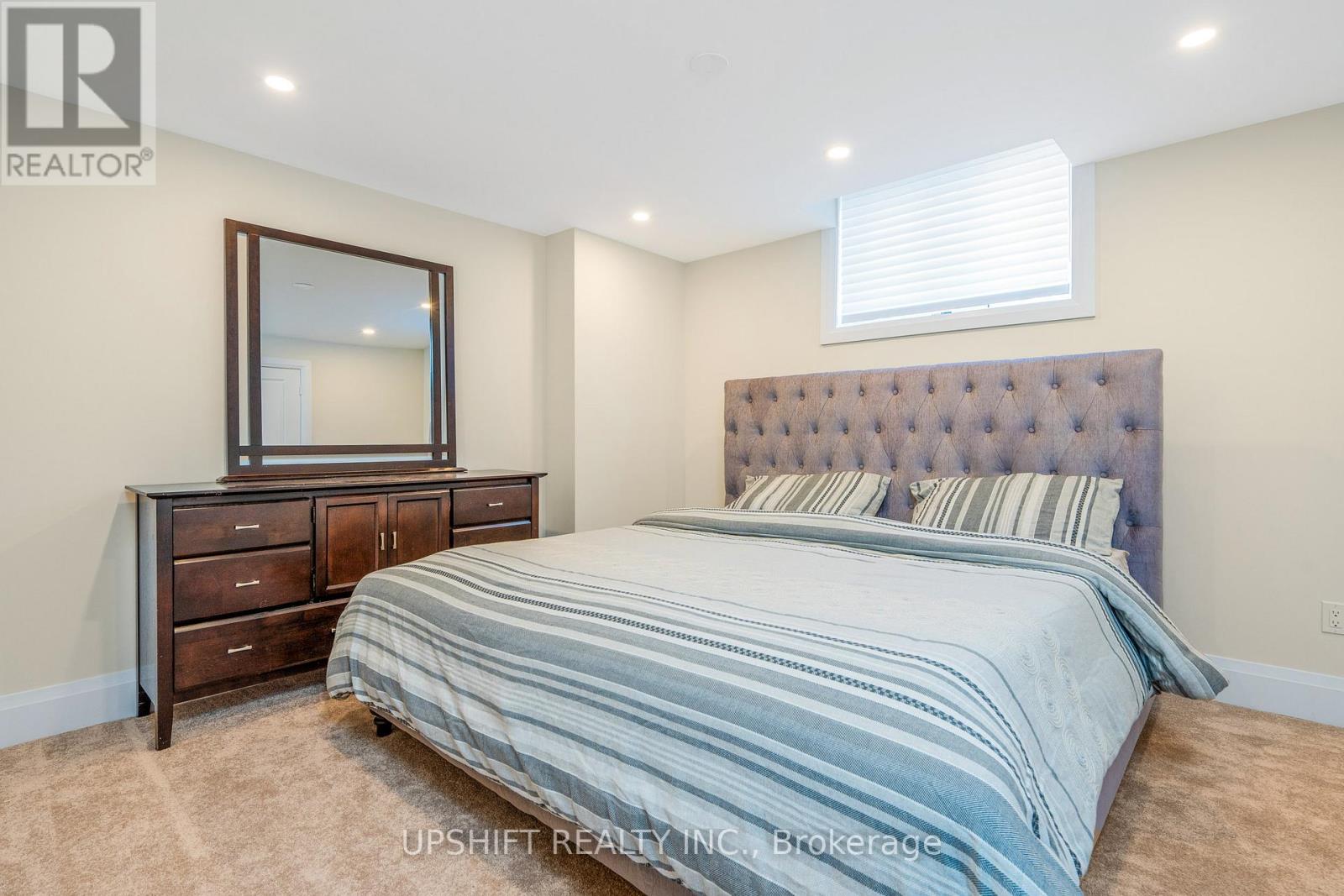 101 Stoneleigh Drive, Blue Mountains, Ontario L9Y 4P5 - Photo 48 - X12557168