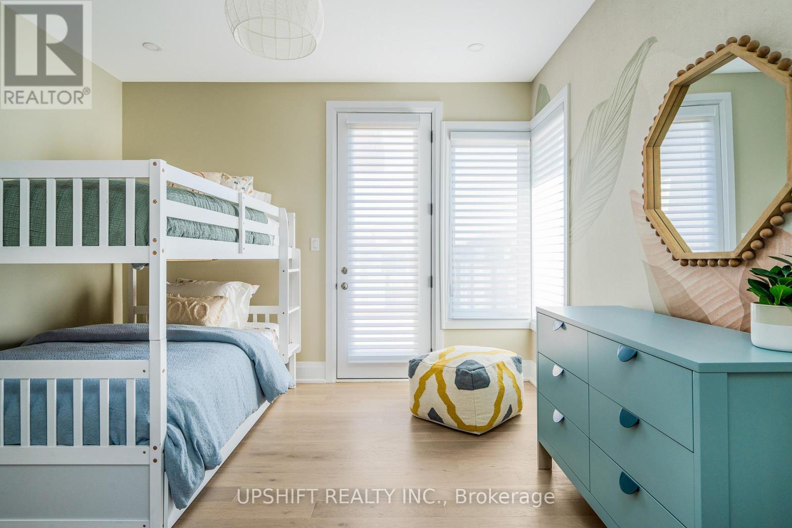 101 Stoneleigh Drive, Blue Mountains, Ontario L9Y 4P5 - Photo 38 - X12557168