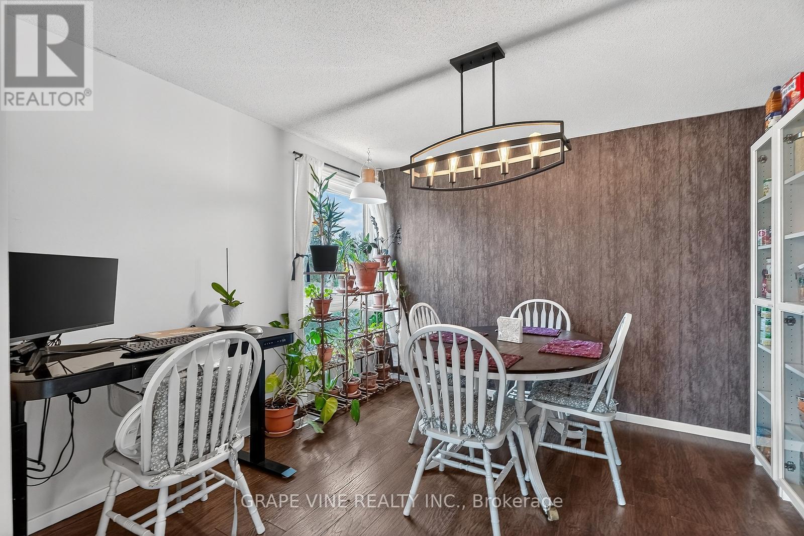 24 Lansfield Way, Ottawa, Ontario  K2G 3V8 - Photo 11 - X12560900