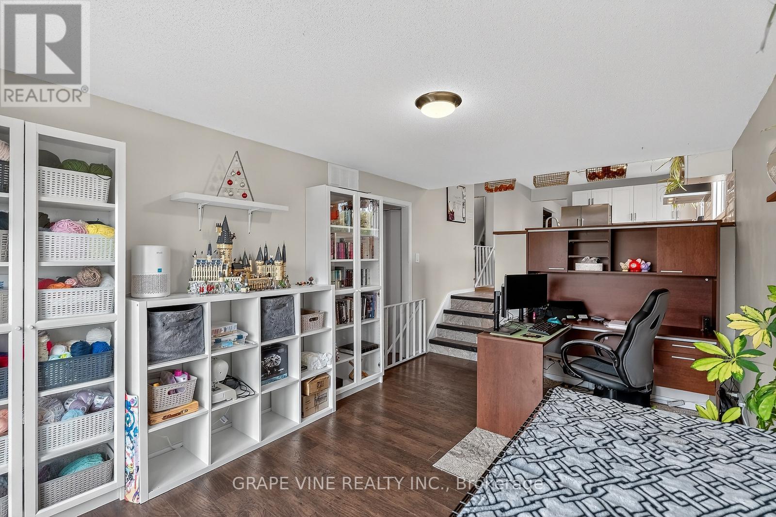 24 Lansfield Way, Ottawa, Ontario  K2G 3V8 - Photo 20 - X12560900