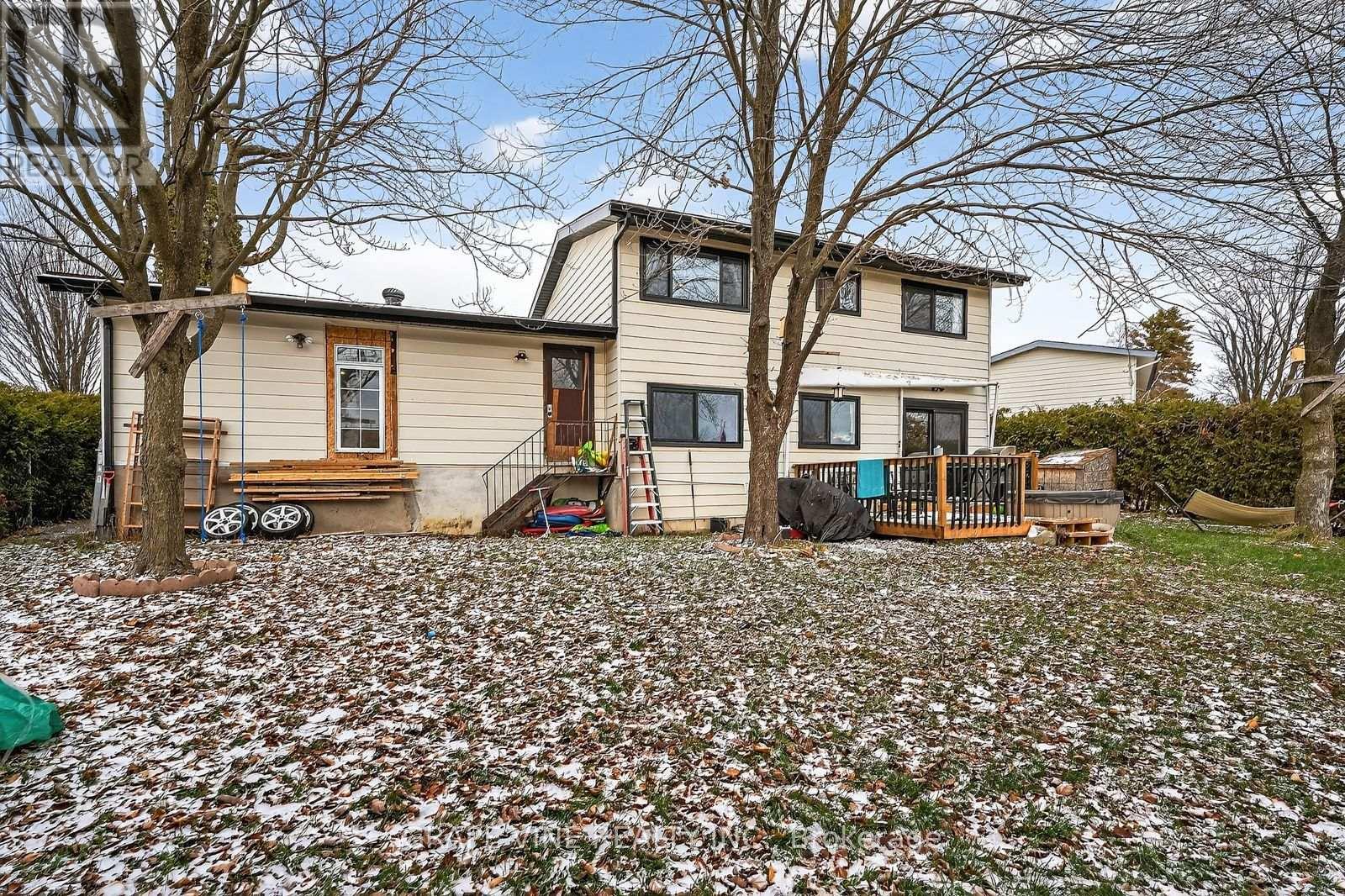 24 Lansfield Way, Ottawa, Ontario  K2G 3V8 - Photo 38 - X12560900