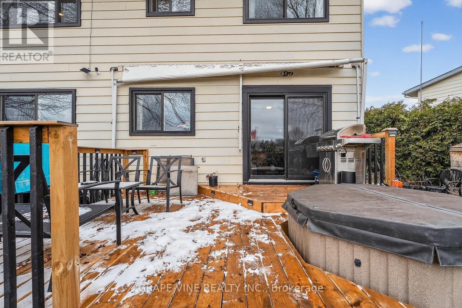 24 Lansfield Way, Ottawa, Ontario  K2G 3V8 - Photo 40 - X12560900