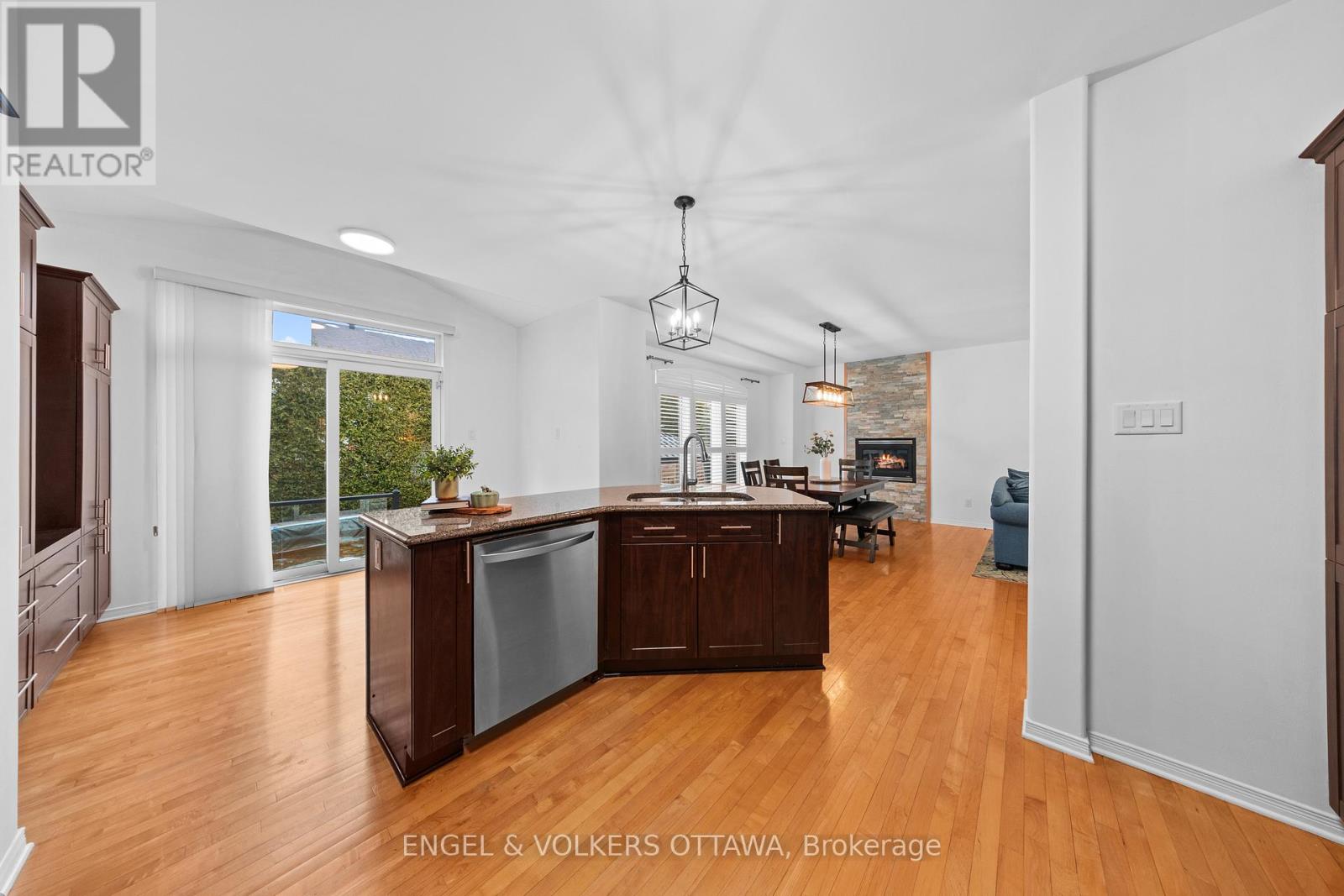 57 Newcastle Avenue, Ottawa, Ontario  K2K 3B5 - Photo 14 - X12560914