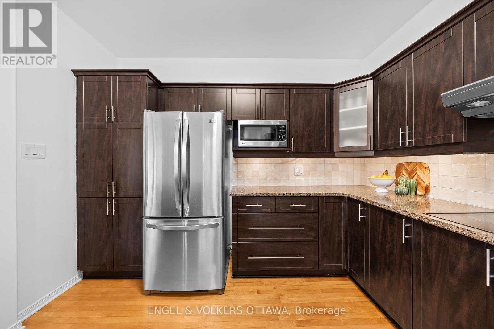 57 Newcastle Avenue, Ottawa, Ontario  K2K 3B5 - Photo 16 - X12560914