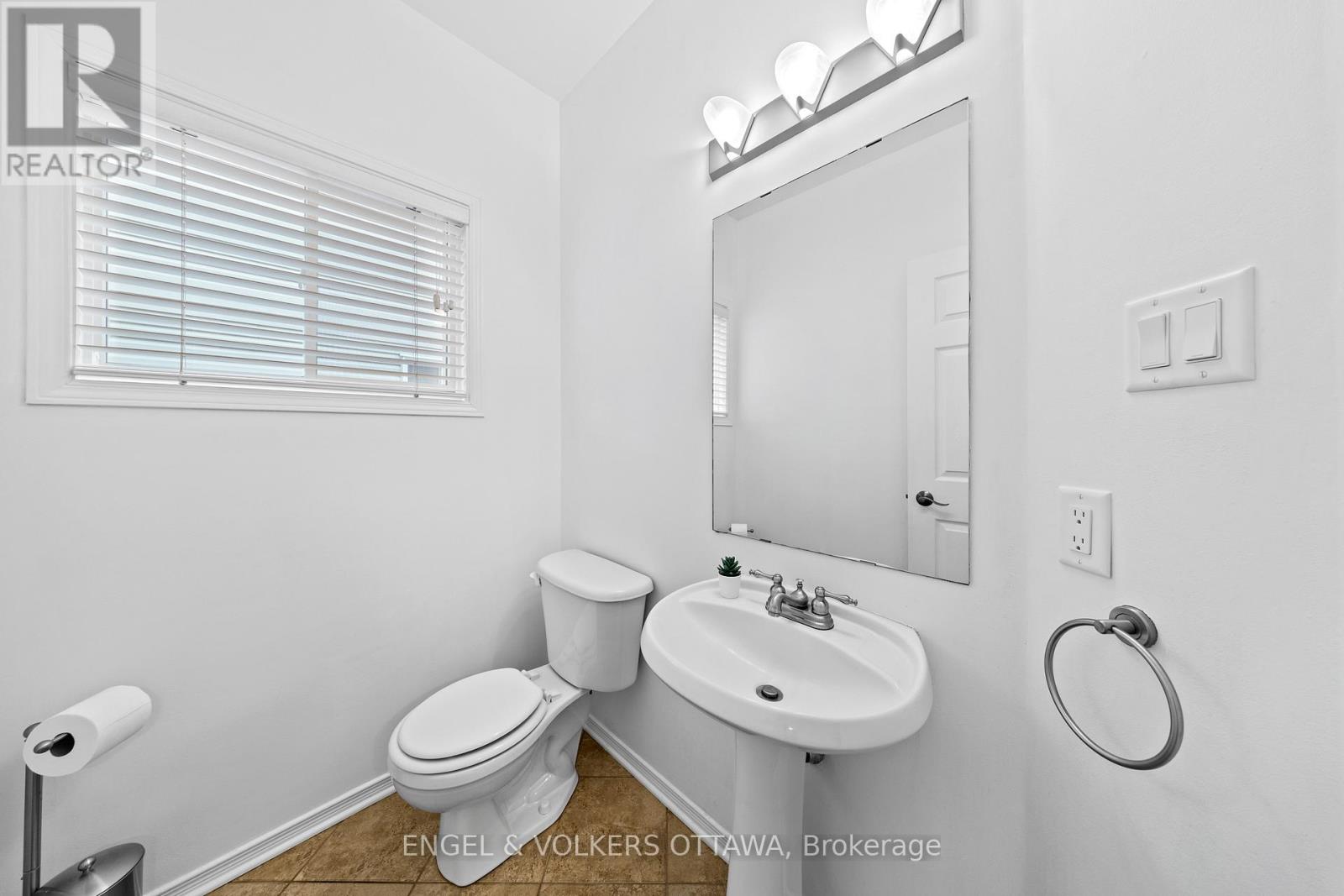 57 Newcastle Avenue, Ottawa, Ontario  K2K 3B5 - Photo 18 - X12560914