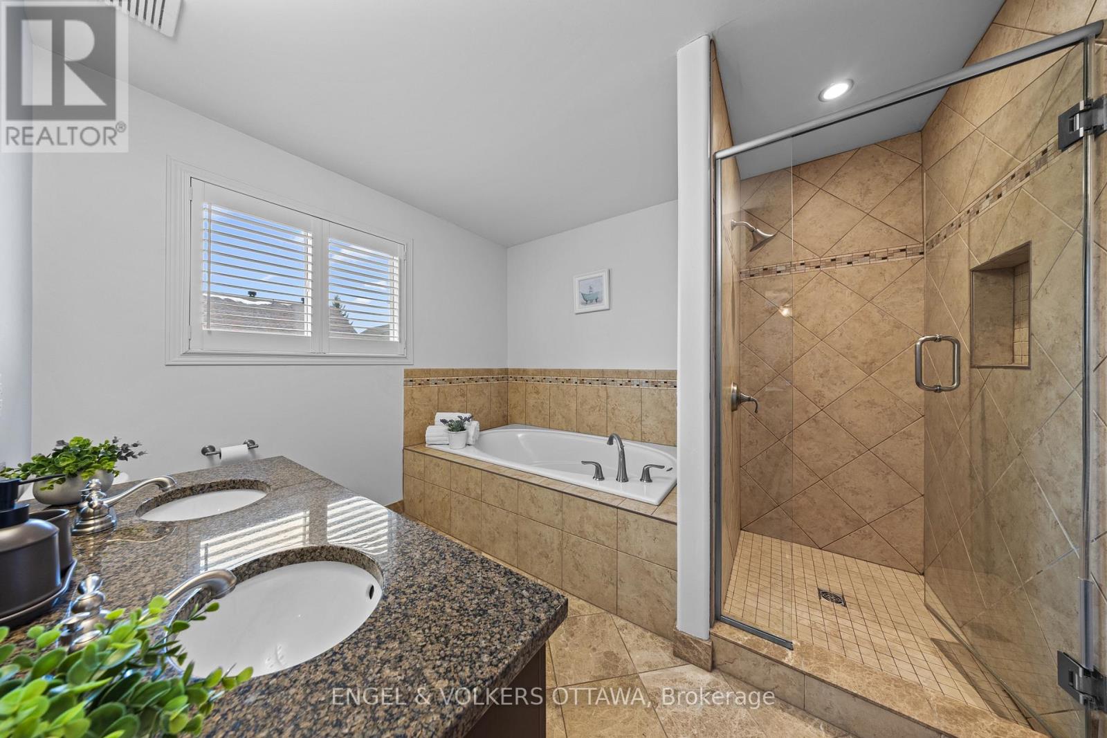 57 Newcastle Avenue, Ottawa, Ontario  K2K 3B5 - Photo 23 - X12560914