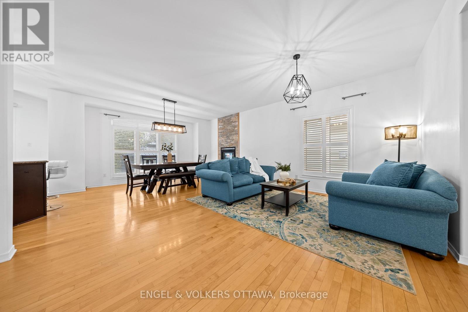 57 Newcastle Avenue, Ottawa, Ontario  K2K 3B5 - Photo 6 - X12560914