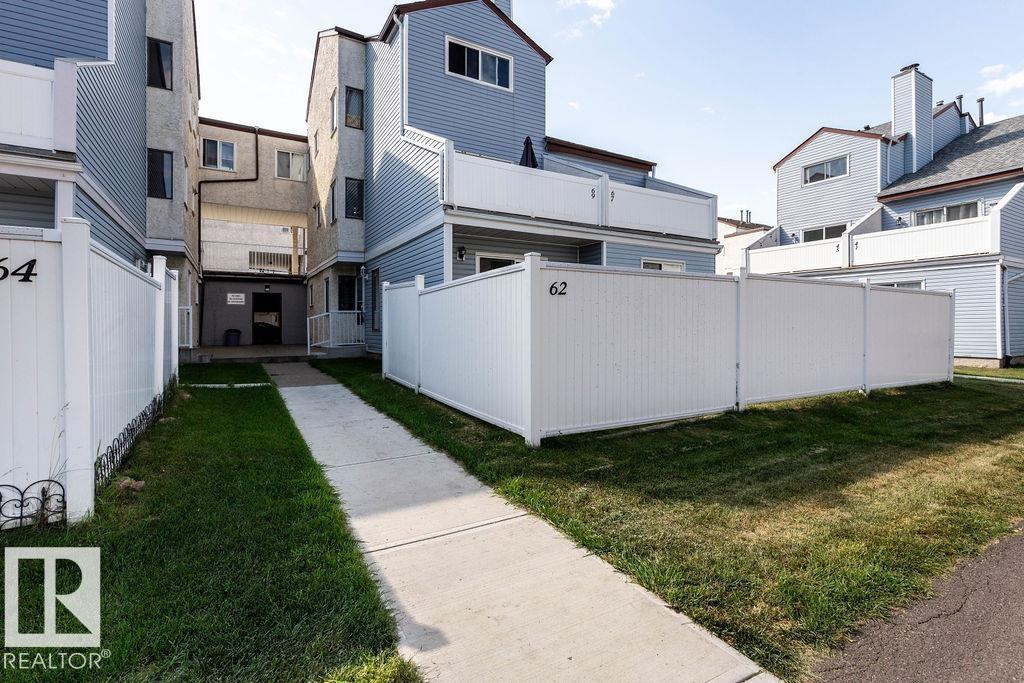 62 Lancaster TC NW NW, Edmonton, Alberta
