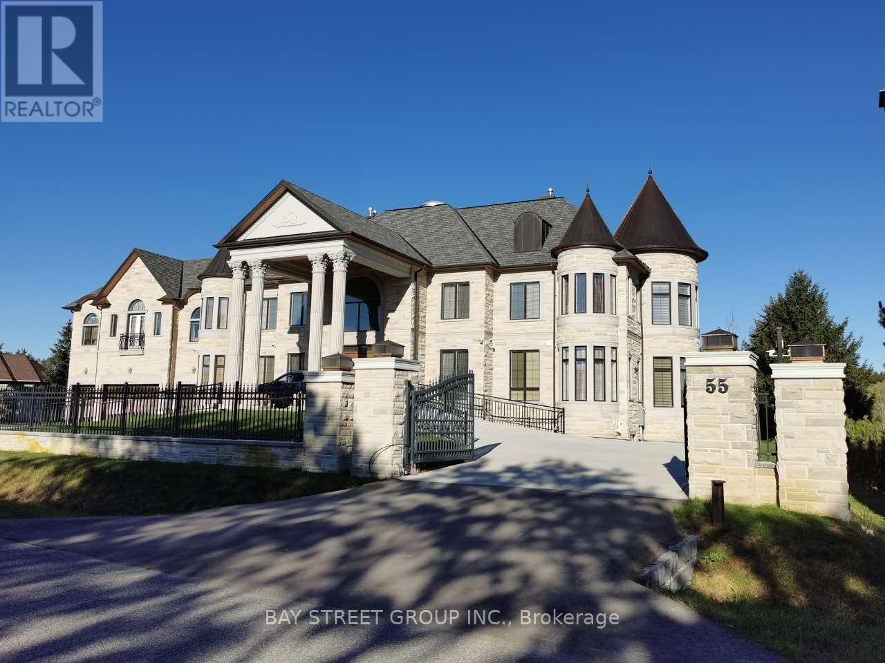 55 Abbotsford Road, Whitchurch-Stouffville, Ontario  L4A 2C1 - Photo 2 - N12526362