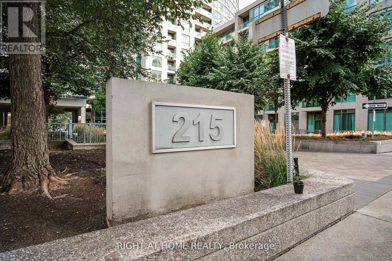 1710 - 215 Fort York Boulevard, Toronto, Ontario  M5V 4A2 - Photo 3 - C12560862