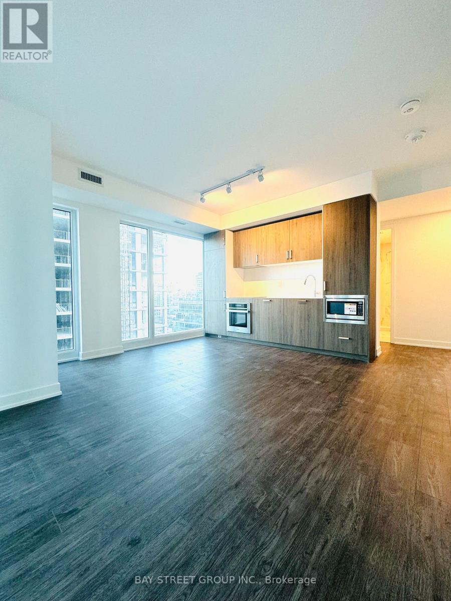 1102 - 88 Queen Street E, Toronto, Ontario  M5C 0B6 - Photo 2 - C12560870