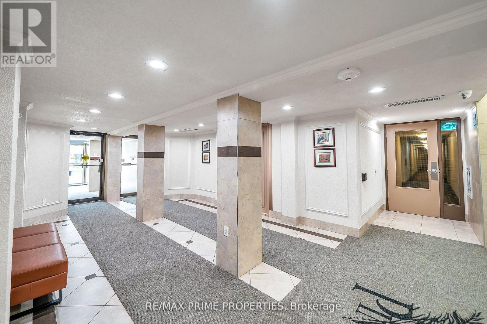 302 - 1535 Diefenbaker Court, Pickering, Ontario  L1V 3W2 - Photo 4 - E12465962