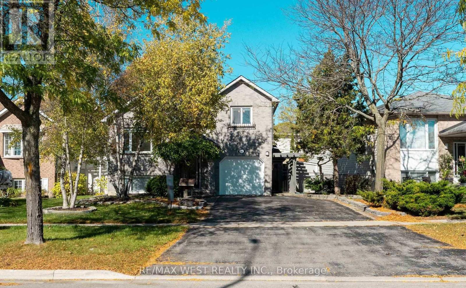 852 Beatrice Street E, Oshawa, Ontario  L1K 2H7 - Photo 4 - E12560852