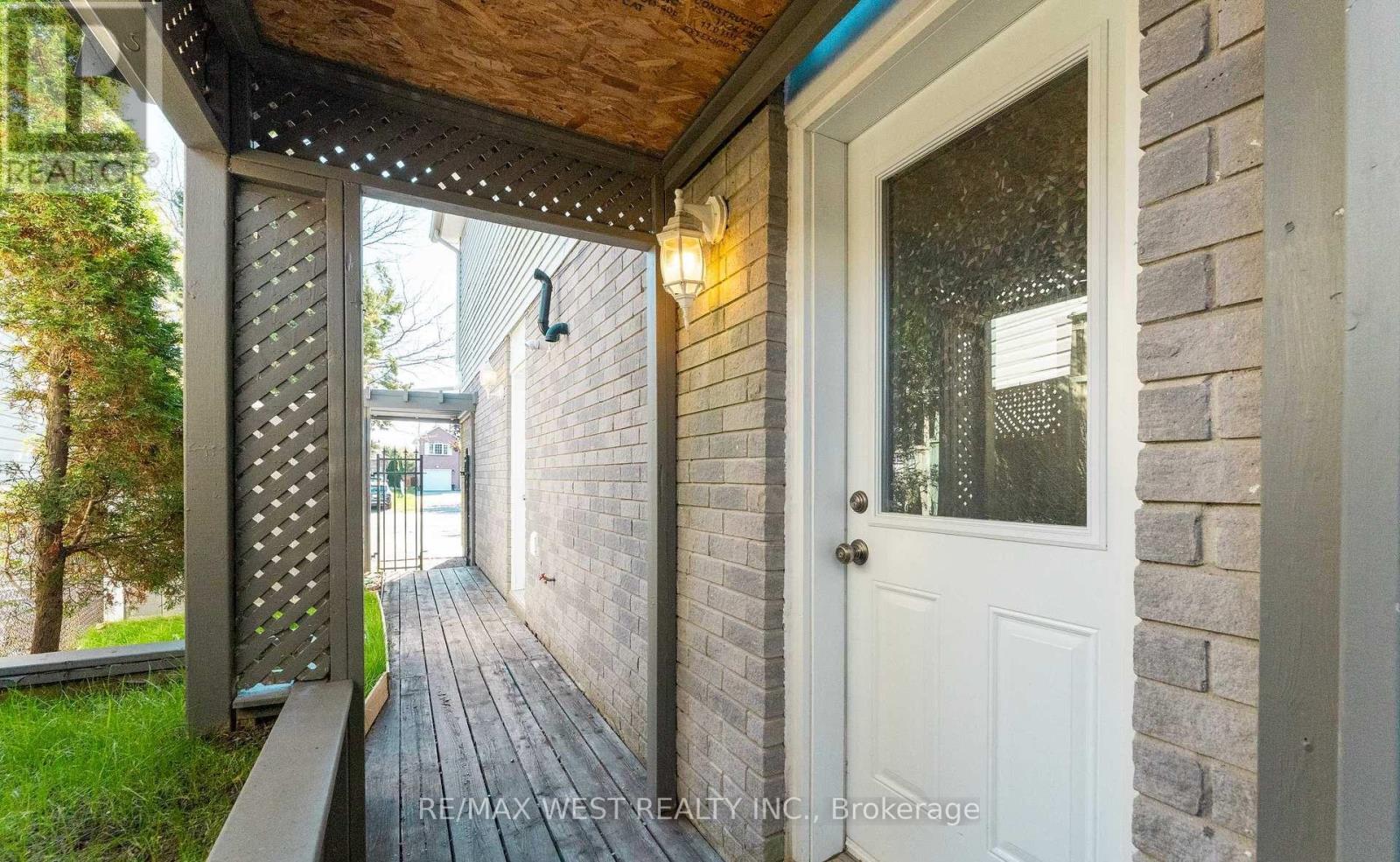 852 Beatrice Street E, Oshawa, Ontario  L1K 2H7 - Photo 40 - E12560852