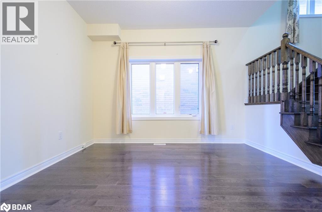 15 Forsyth Crescent, Barrie, Ontario L4N 5K4 - Photo 4 - 40788928