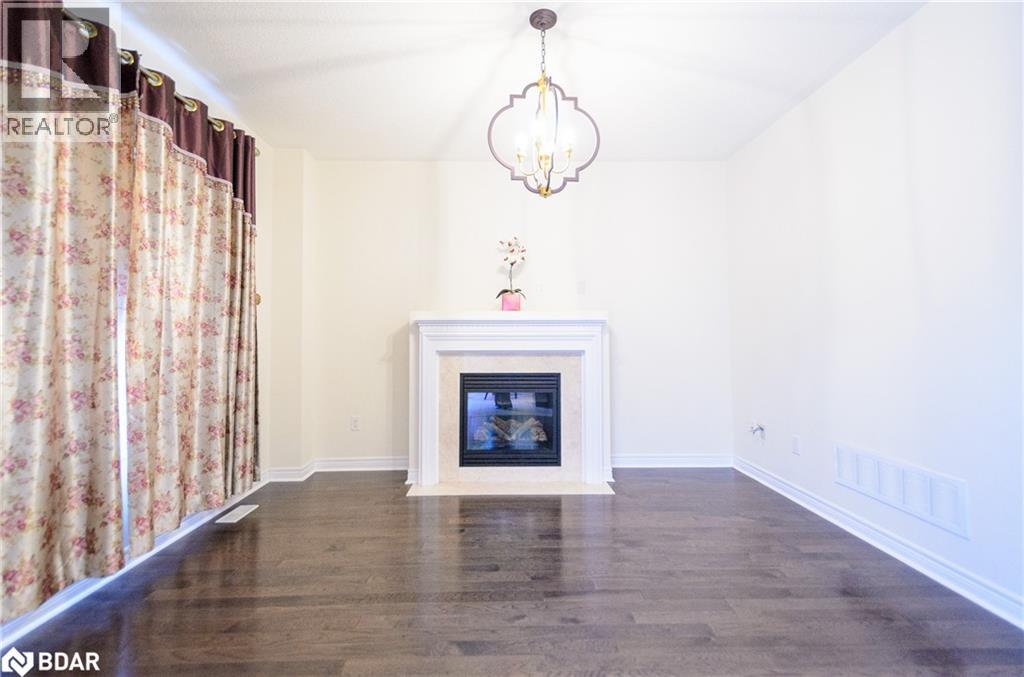 15 Forsyth Crescent, Barrie, Ontario L4N 5K4 - Photo 7 - 40788928