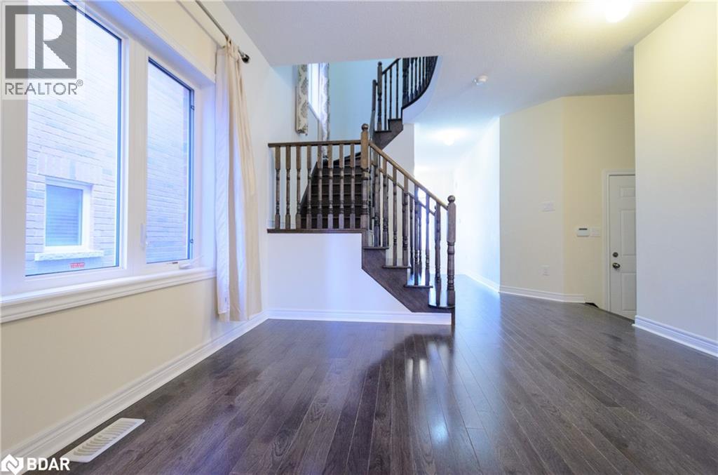 15 Forsyth Crescent, Barrie, Ontario L4N 5K4 - Photo 5 - 40788928