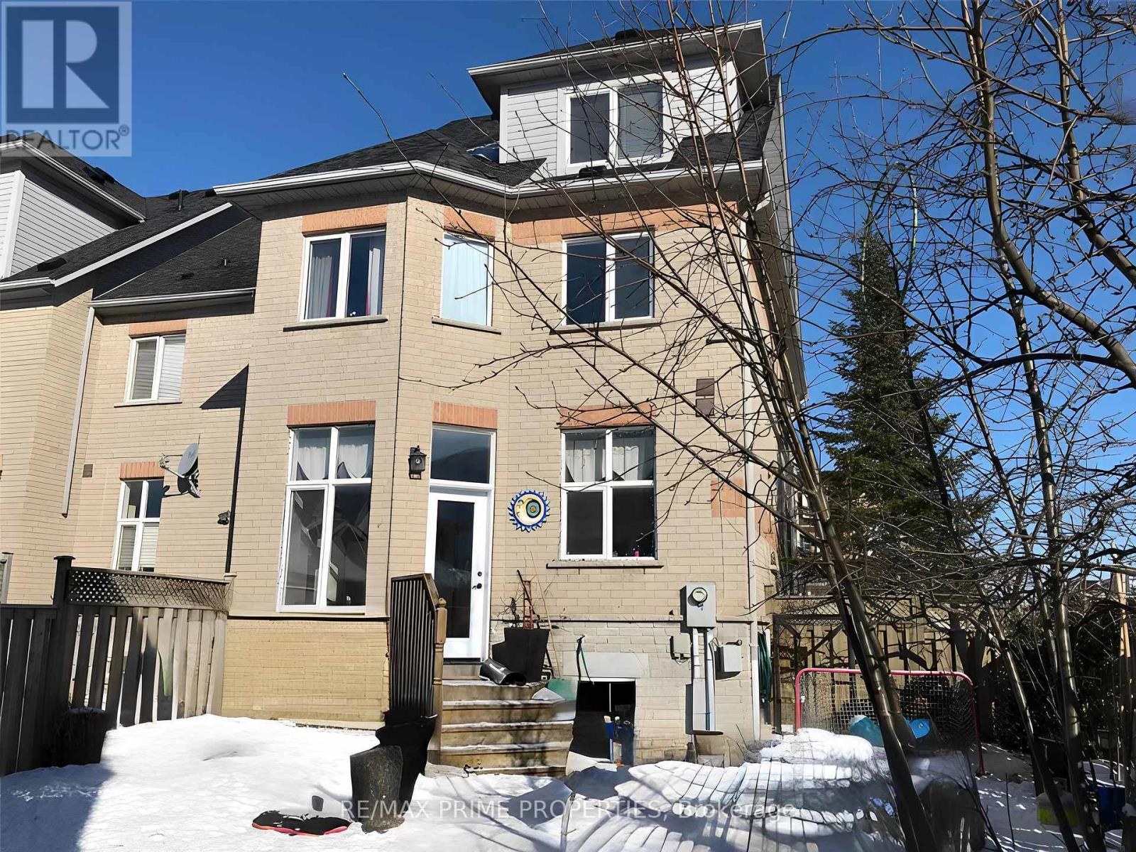 #main - 119 Settlement Park Avenue, Markham, Ontario  L6B 1B6 - Photo 15 - N12560834