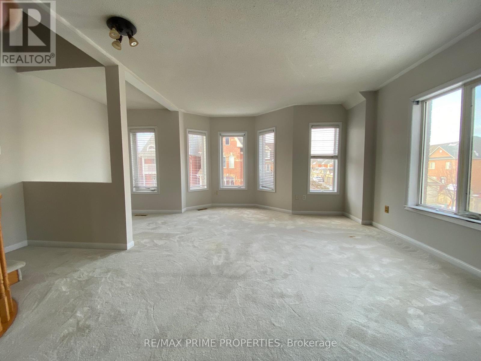 #main - 119 Settlement Park Avenue, Markham, Ontario  L6B 1B6 - Photo 7 - N12560834