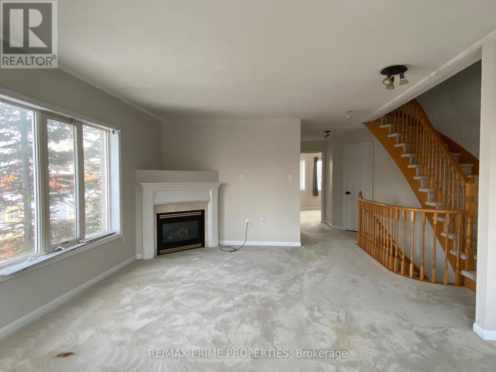 #main - 119 Settlement Park Avenue, Markham, Ontario  L6B 1B6 - Photo 9 - N12560834