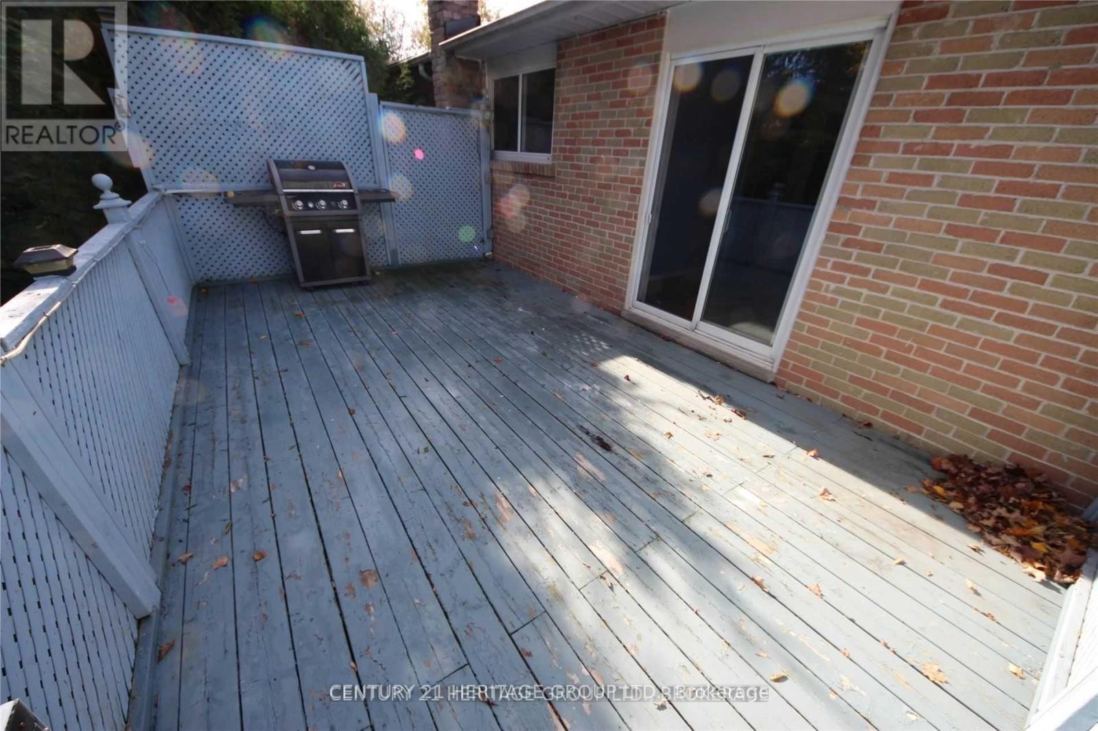 717 Jackson Court, Newmarket, Ontario  L3Y 5A5 - Photo 13 - N12560844