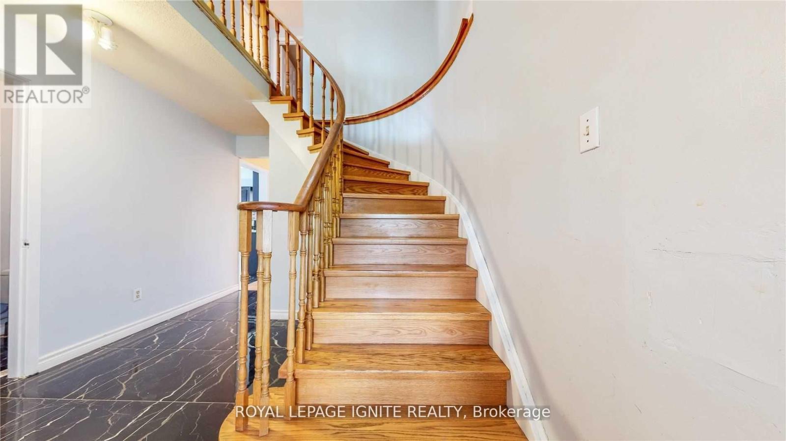 11 James Edward Drive, Markham, Ontario  L3S 1Y9 - Photo 8 - N12560854