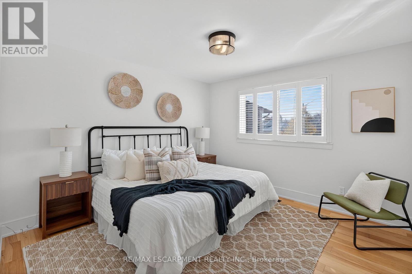 2347 Tweedsmuir Court, Burlington, Ontario L7P 4K9 - Photo 20 - W12560848