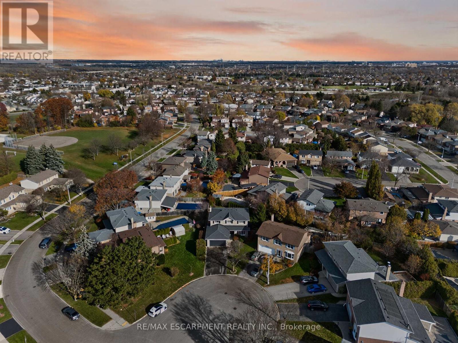 2347 Tweedsmuir Court, Burlington, Ontario L7P 4K9 - Photo 41 - W12560848