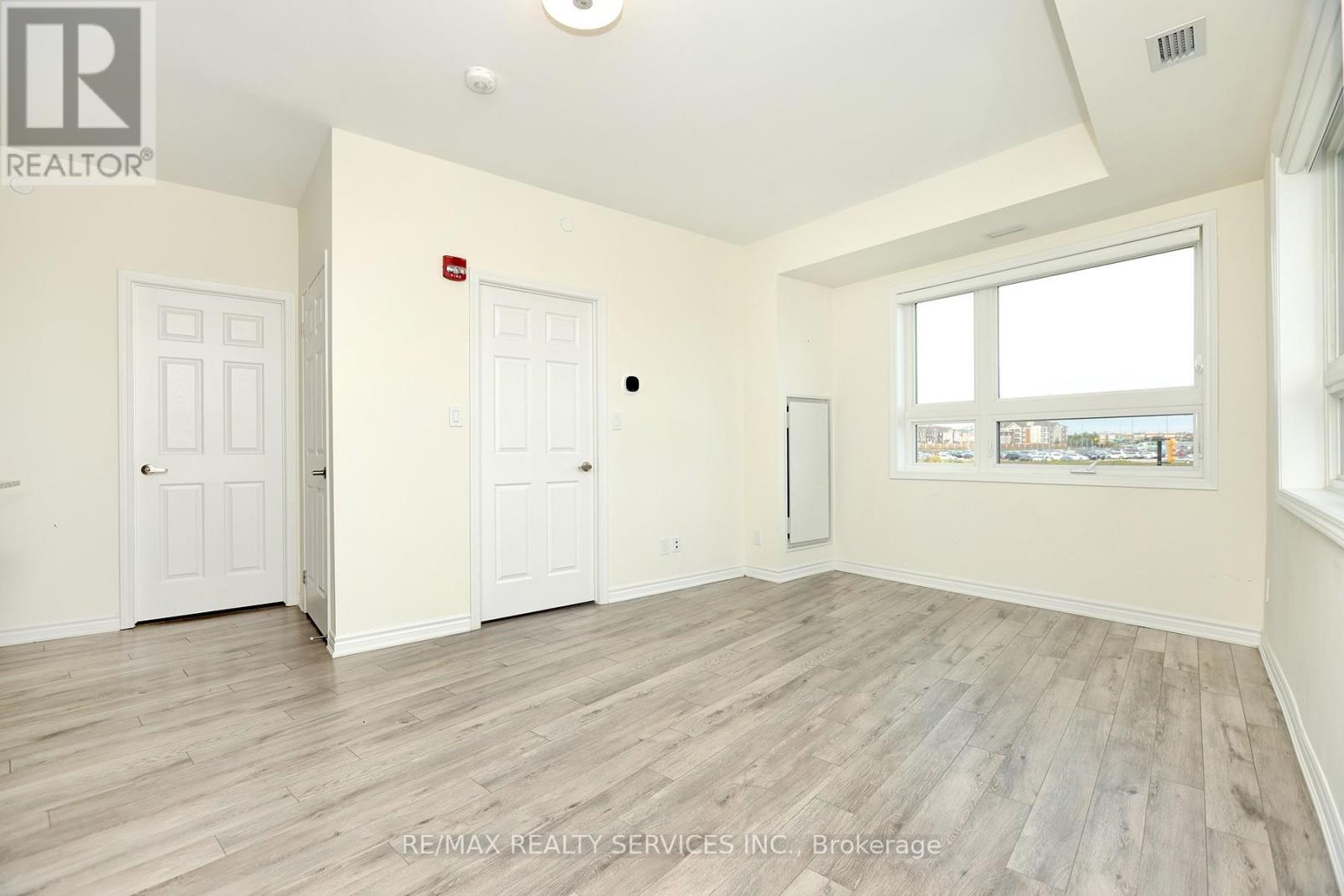 210 - 200 Lagerfeld Drive, Brampton, Ontario  L7A 5G5 - Photo 12 - W12560850