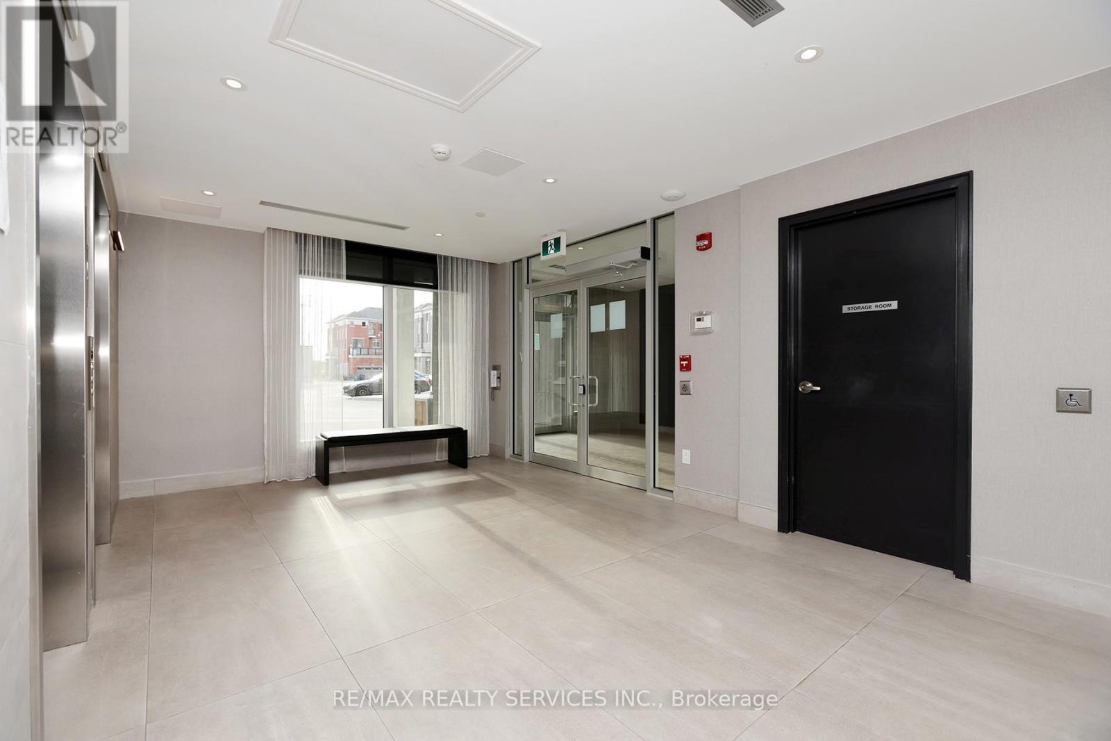 210 - 200 Lagerfeld Drive, Brampton, Ontario  L7A 5G5 - Photo 5 - W12560850