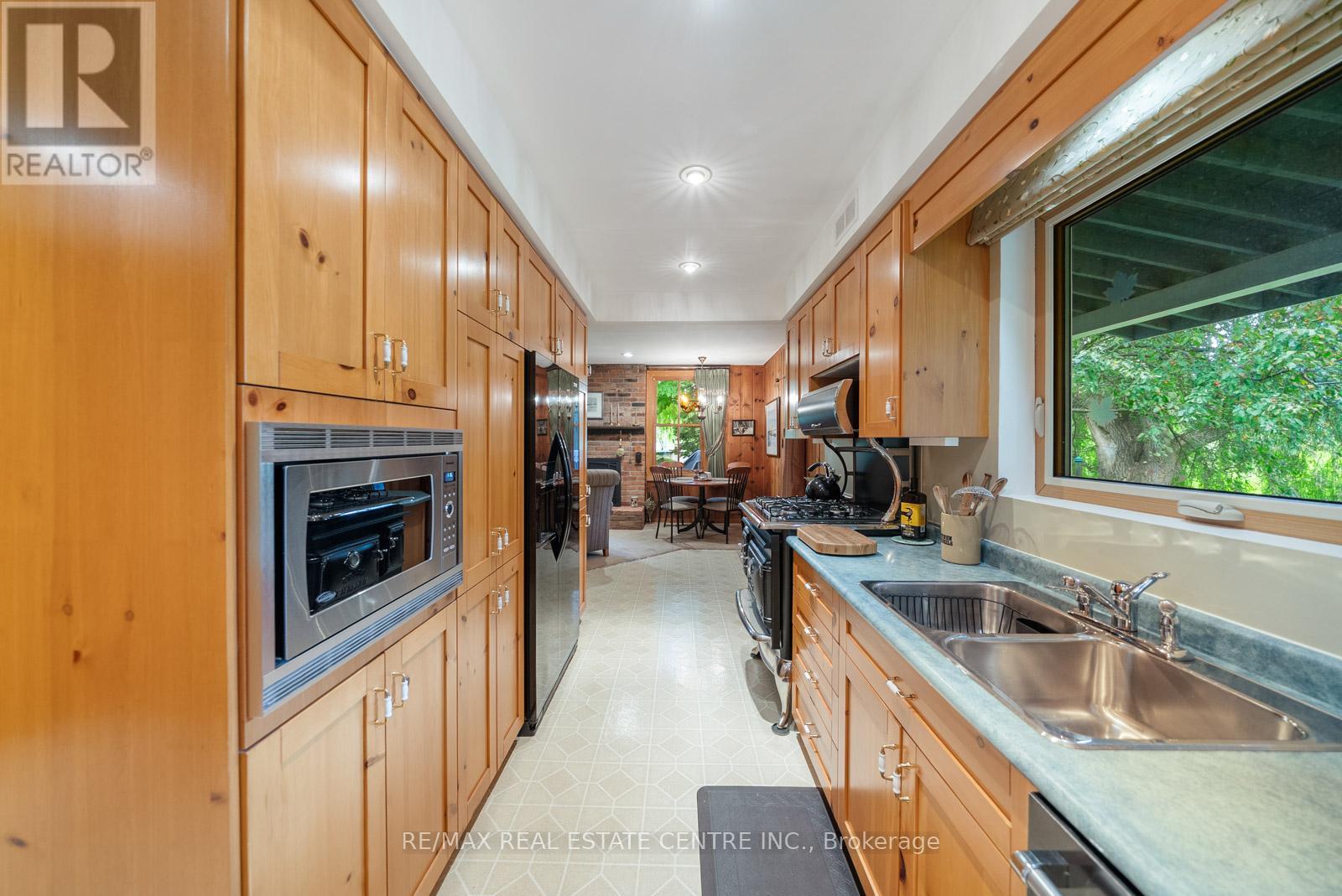 7736 Churchville Road, Brampton, Ontario L6Y 0H5 - Photo 23 - W12560886