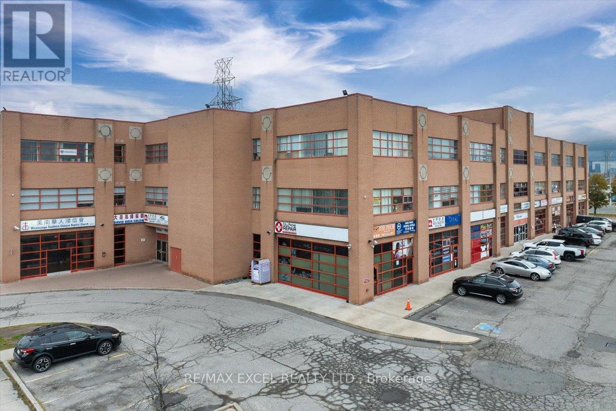 339 & 350 - 1550 South Gateway Road, Mississauga, Ontario  L4W 5G6 - Photo 3 - W12560916