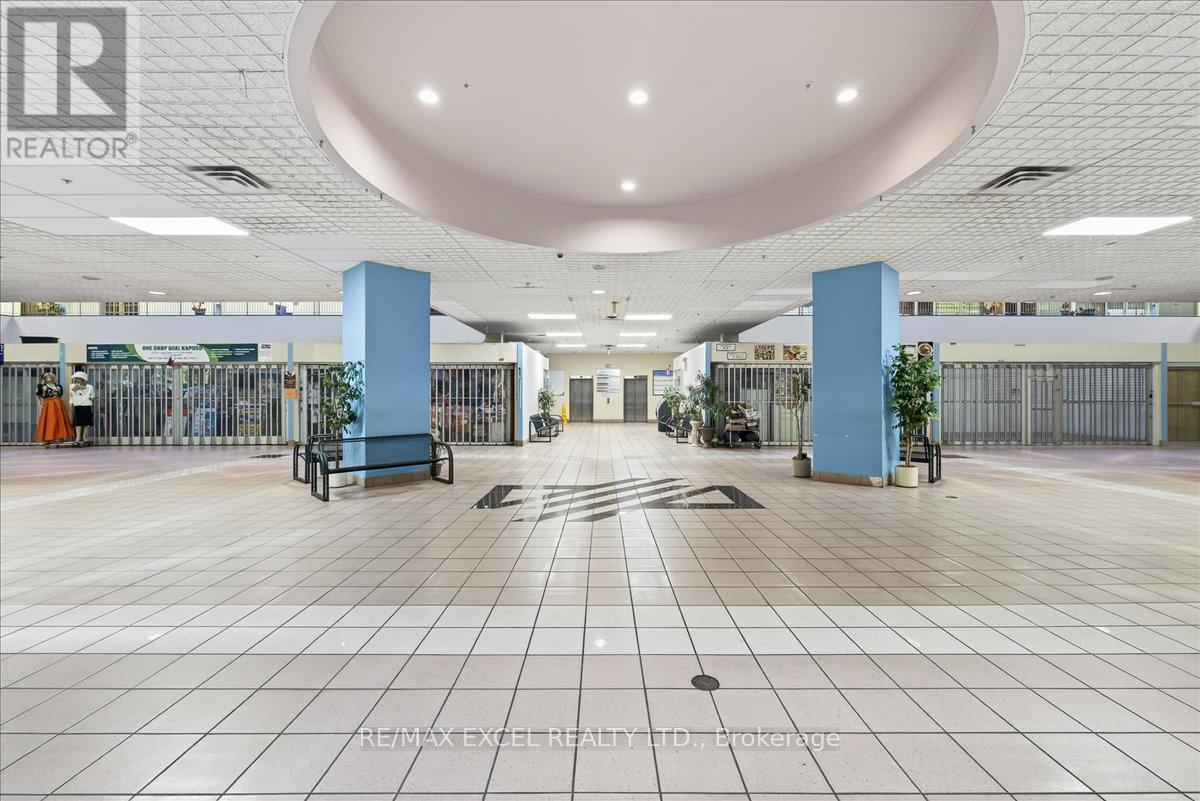 339 & 350 - 1550 South Gateway Road, Mississauga, Ontario  L4W 5G6 - Photo 5 - W12560916