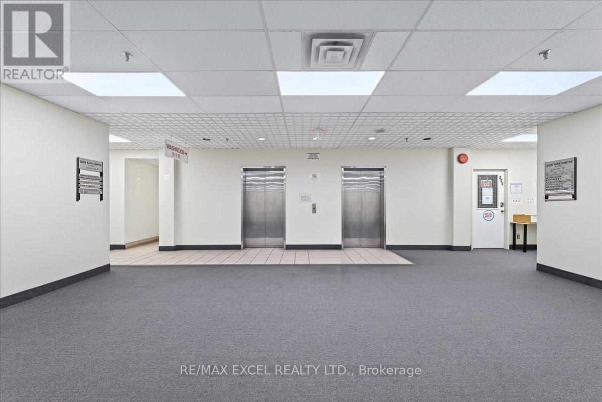 339 & 350 - 1550 South Gateway Road, Mississauga, Ontario  L4W 5G6 - Photo 7 - W12560916