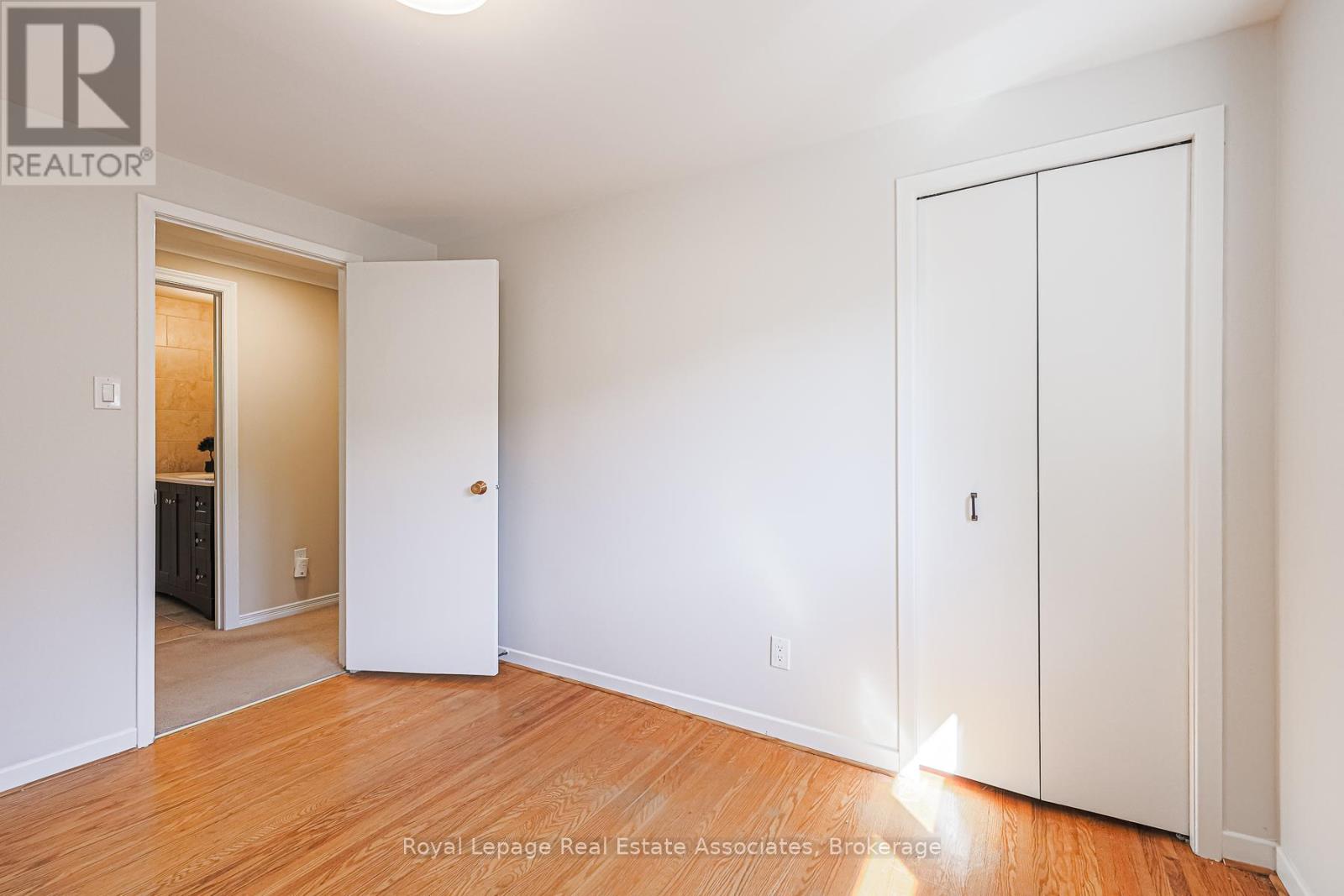 958 Fletcher Valley Crescent, Mississauga, Ontario  L5J 2X7 - Photo 27 - W12490220