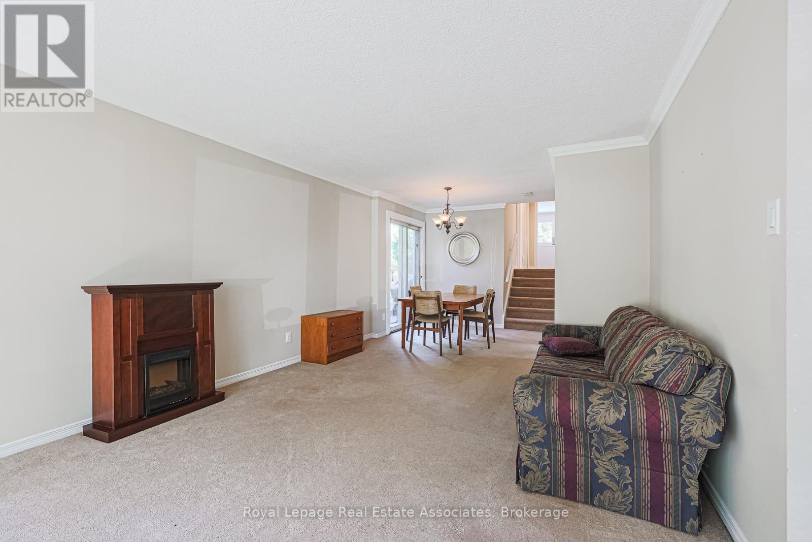 958 Fletcher Valley Crescent, Mississauga, Ontario  L5J 2X7 - Photo 13 - W12490220