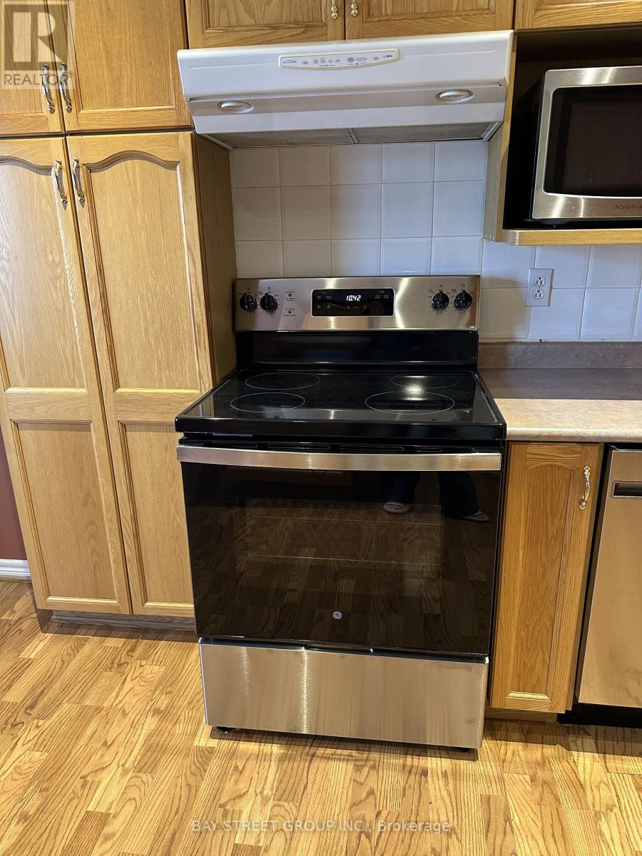 34 - 810 Golf Links Road, Hamilton, Ontario  L9K 1J7 - Photo 12 - X12526548